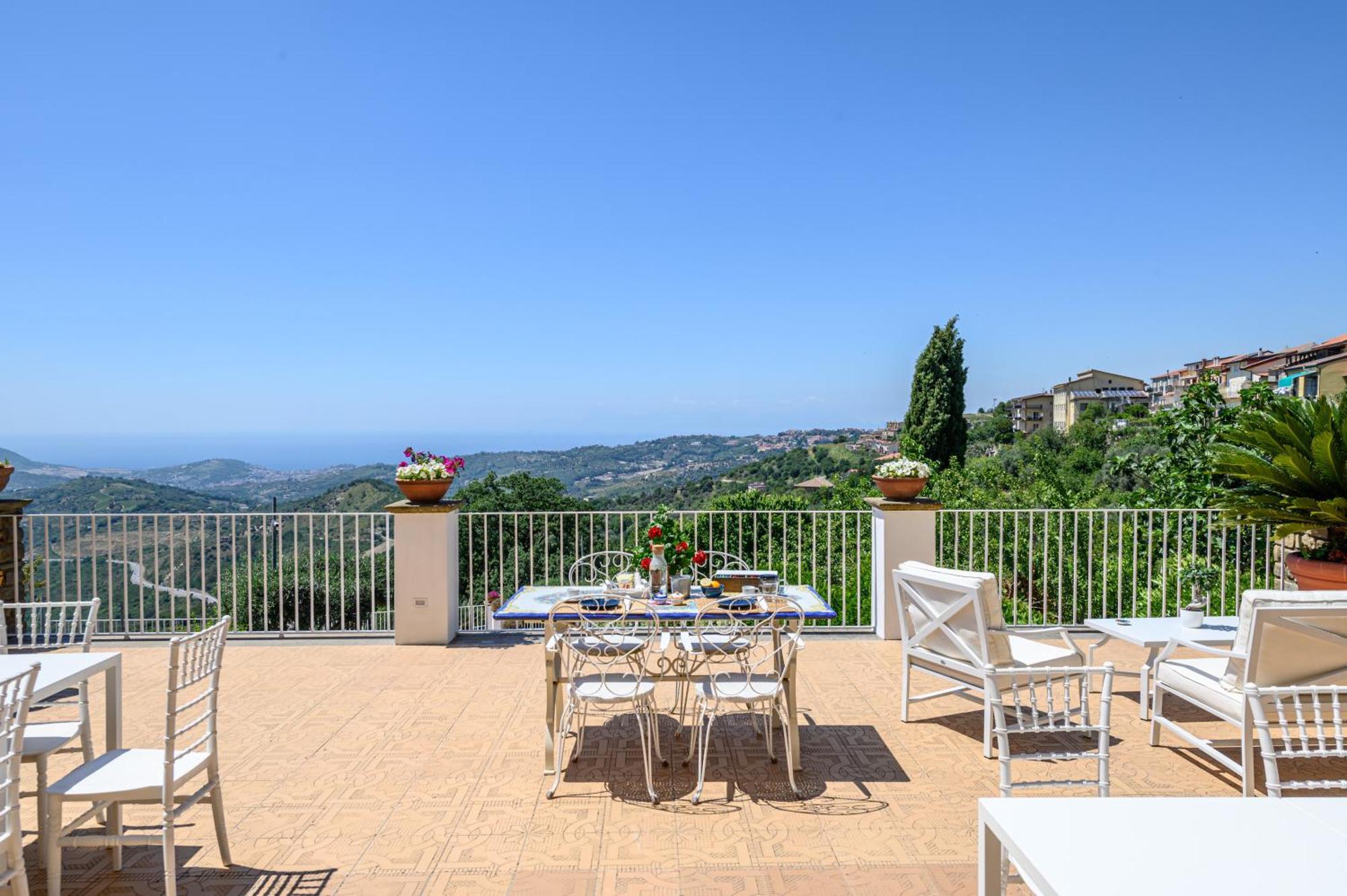 Palazzo Gargano Hotel Prignano Cilento ภายนอก รูปภาพ