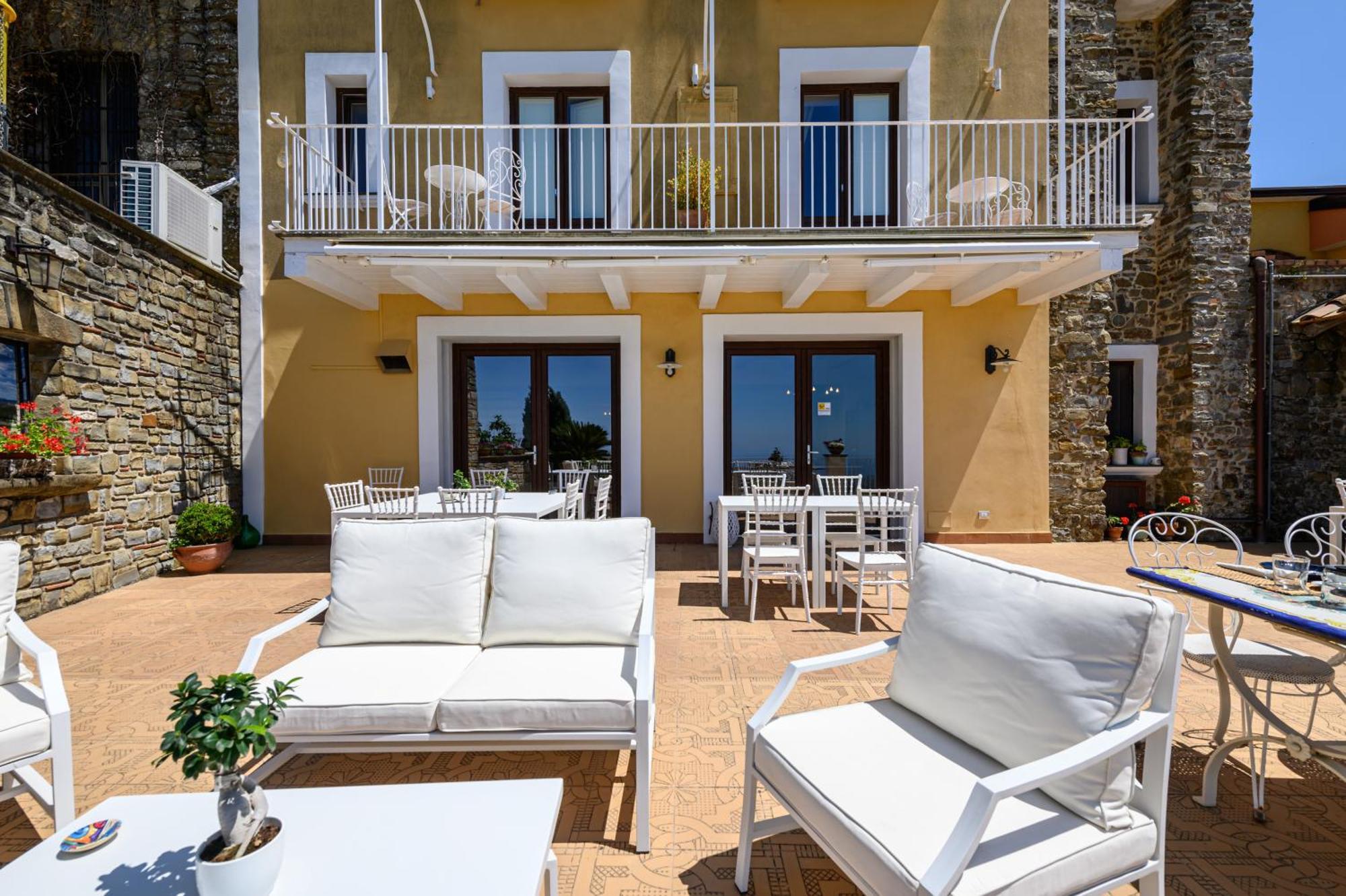Palazzo Gargano Hotel Prignano Cilento ภายนอก รูปภาพ