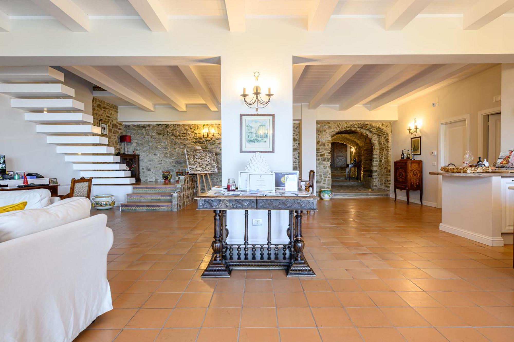 Palazzo Gargano Hotel Prignano Cilento ภายนอก รูปภาพ