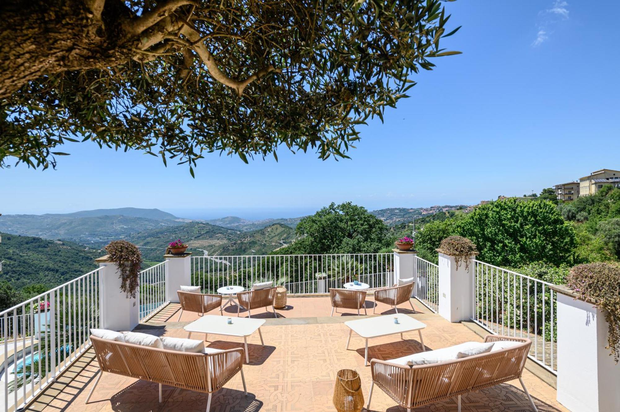 Palazzo Gargano Hotel Prignano Cilento ภายนอก รูปภาพ