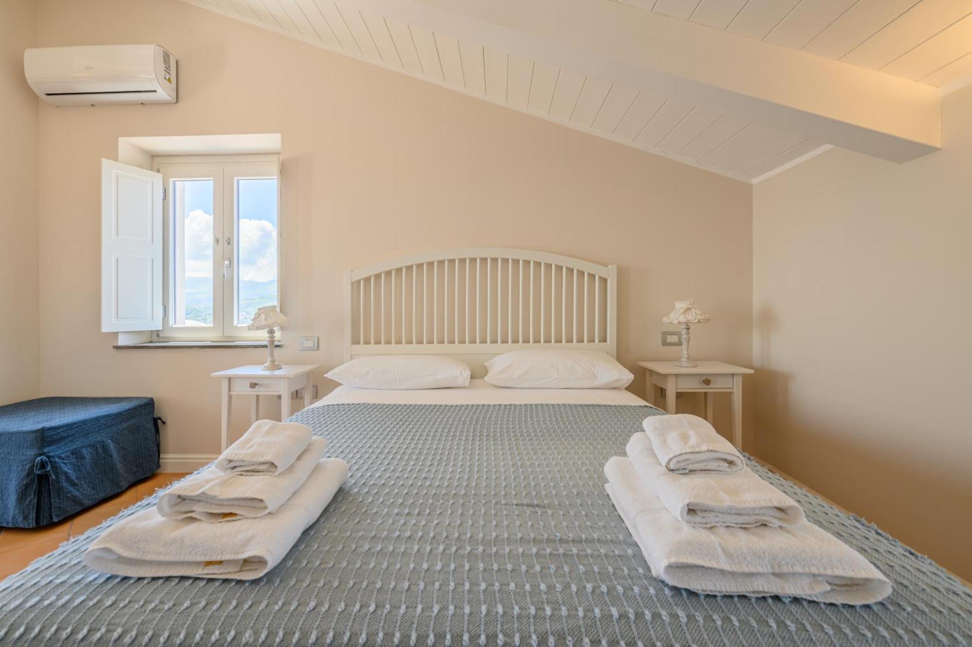 Palazzo Gargano Hotel Prignano Cilento ภายนอก รูปภาพ